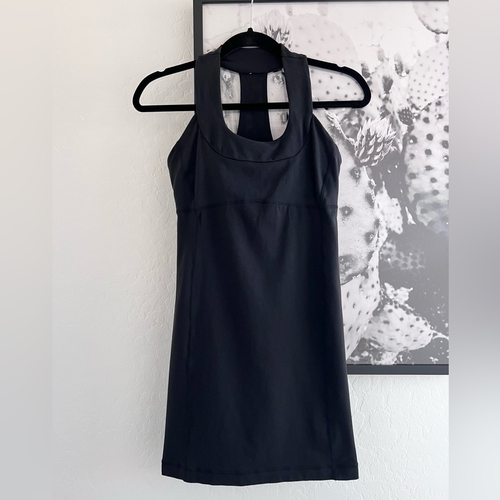 Lululemon Athletica Black T Strap Back Tank Top Active Shirt size 6